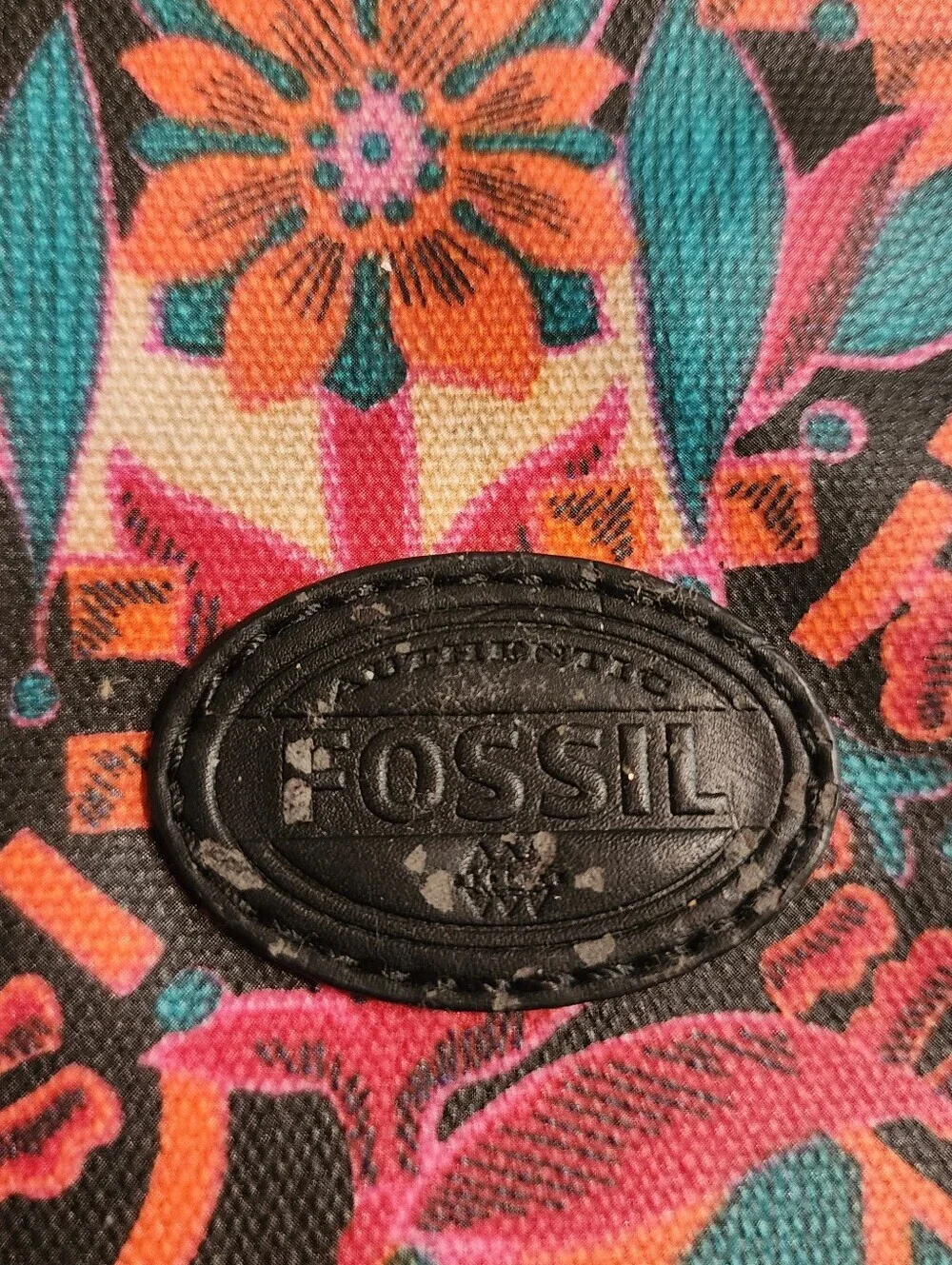 Fossil Key-Per Floral Print Coated Canvas Wristlet Wallet (Peeling, Fair Cond)